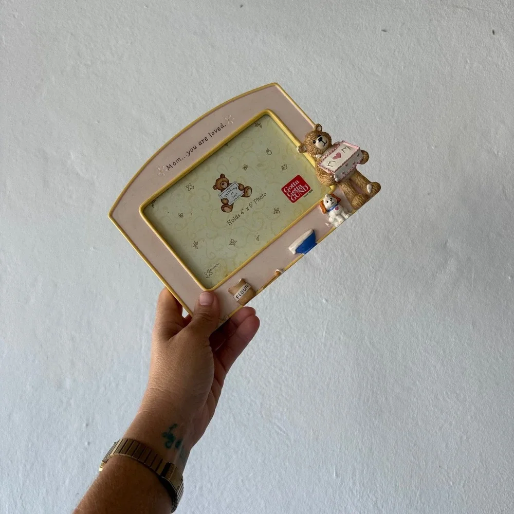 2pc Vintage GUND Mom You Are Loved Bear 4x6 Photo Frames